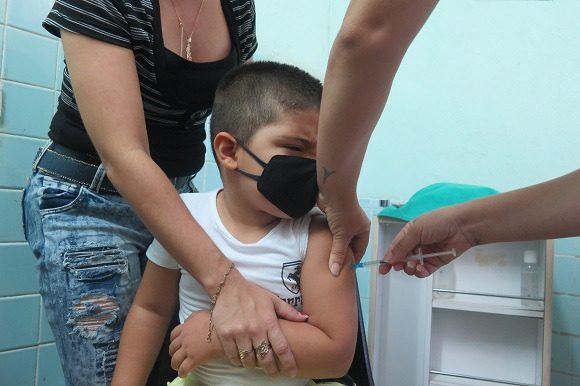 5 vacunacion niños cienfuegos soberana 02 580x386